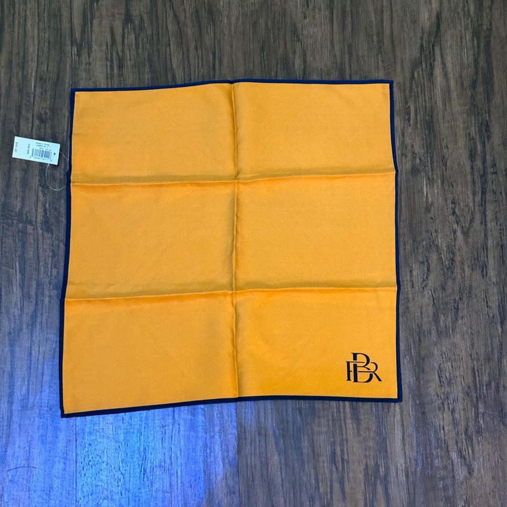 Banana Republic solid silk pocket square size 13” square